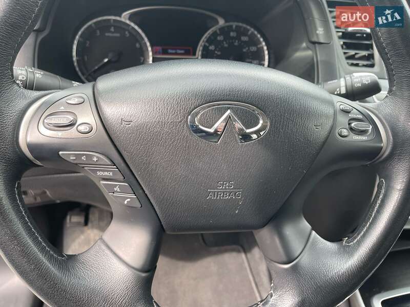 Позашляховик / Кросовер Infiniti QX60 2017 в Луцьку
