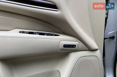 Внедорожник / Кроссовер Infiniti QX60 2014 в 