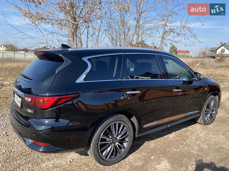 Внедорожник / Кроссовер Infiniti QX60 2018 в Софиевской Борщаговке