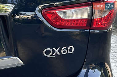 Внедорожник / Кроссовер Infiniti QX60 2015 в 