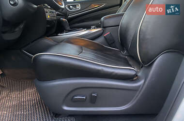 Внедорожник / Кроссовер Infiniti QX60 2016 в 