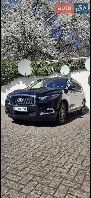 Внедорожник / Кроссовер Infiniti QX60 2017 в Киеве
