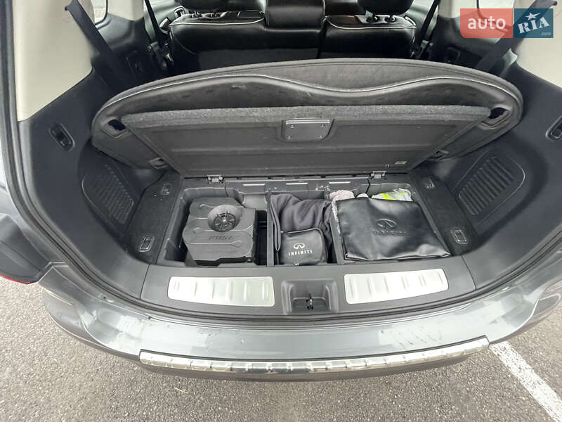 Внедорожник / Кроссовер Infiniti QX60 2016 в Белой Церкви