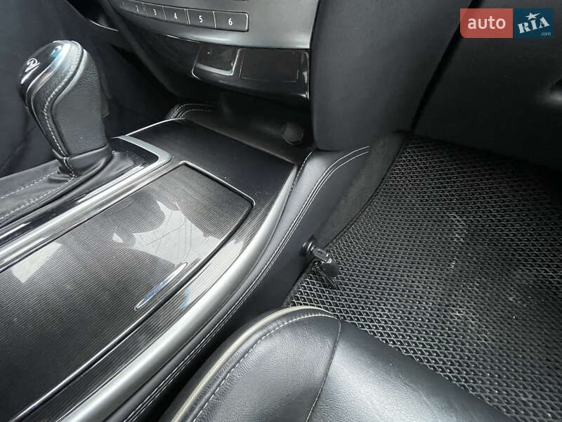 Внедорожник / Кроссовер Infiniti QX60 2016 в Белой Церкви