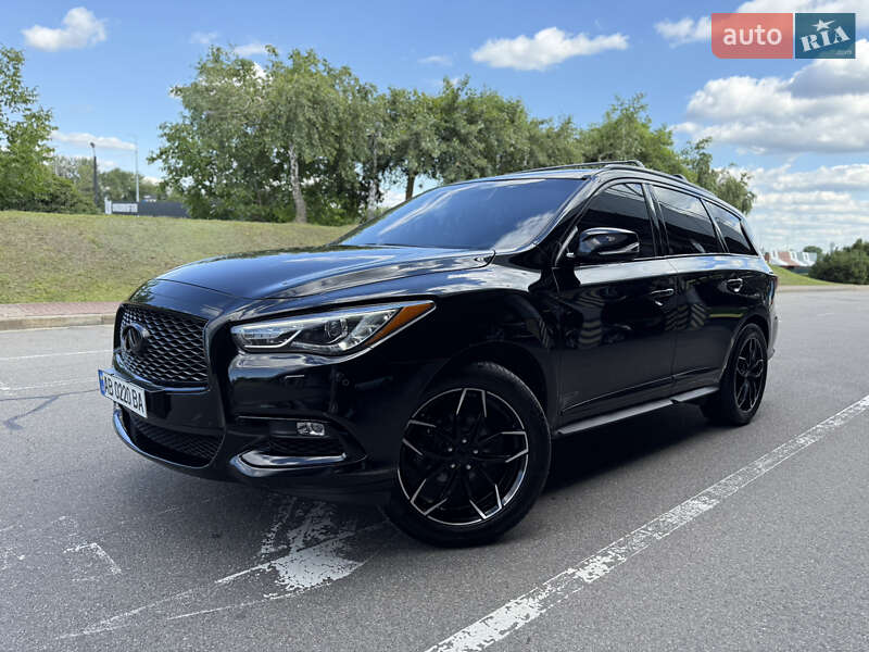 Внедорожник / Кроссовер Infiniti QX60 2016 в 