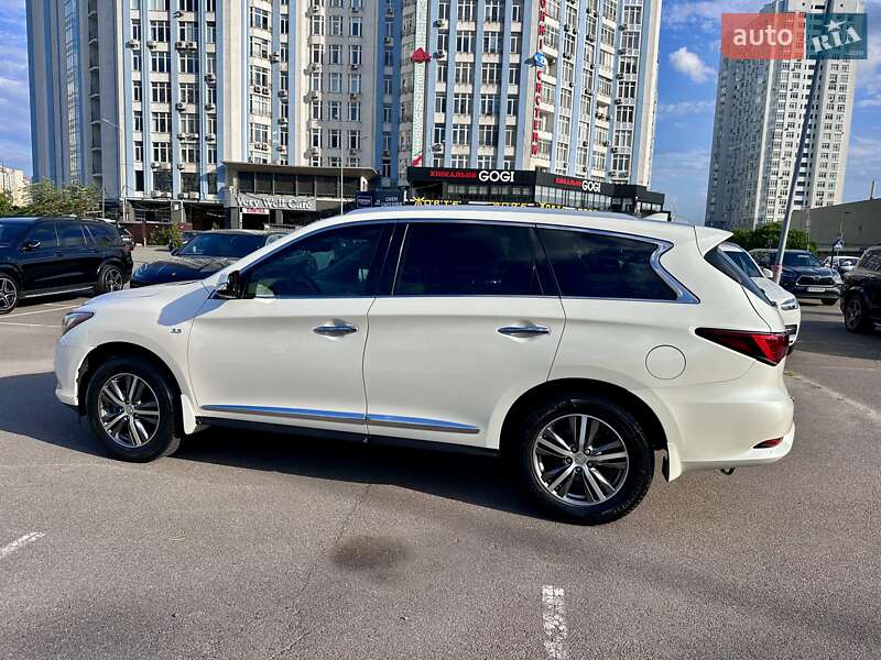 Позашляховик / Кросовер Infiniti QX60 2019 в Києві