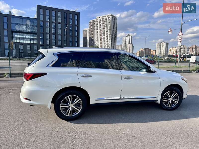 Позашляховик / Кросовер Infiniti QX60 2019 в Києві
