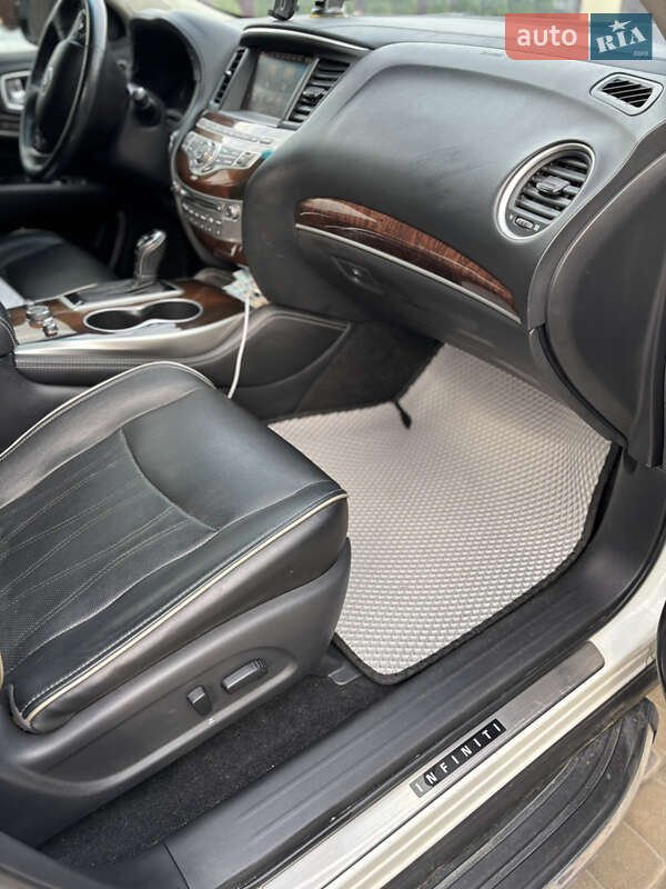 Внедорожник / Кроссовер Infiniti QX60 2017 в Тернополе