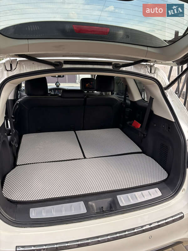 Внедорожник / Кроссовер Infiniti QX60 2017 в Тернополе