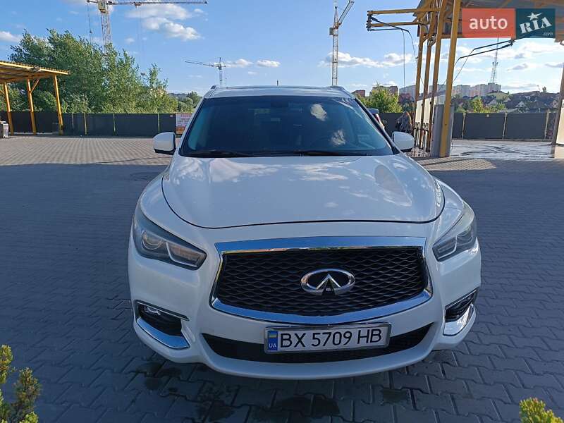 Позашляховик / Кросовер Infiniti QX60 2015 в Хмельницькому