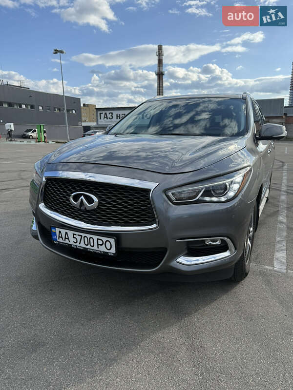 Внедорожник / Кроссовер Infiniti QX60 2016 в Киеве