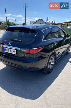 Позашляховик / Кросовер Infiniti QX60 2016 в 