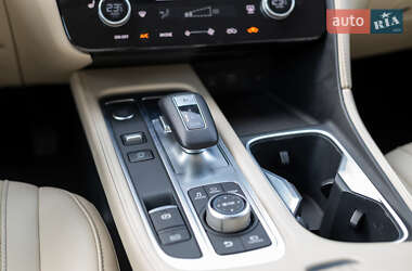 Внедорожник / Кроссовер Infiniti QX60 2023 в 