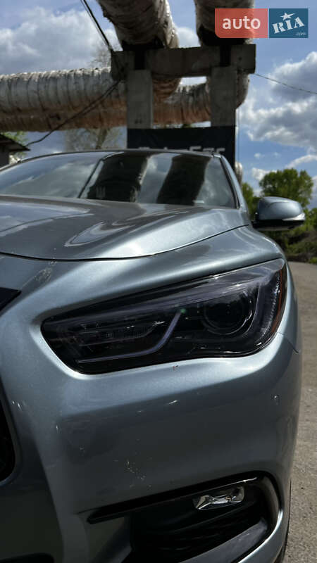 Позашляховик / Кросовер Infiniti QX60 2016 в Києві