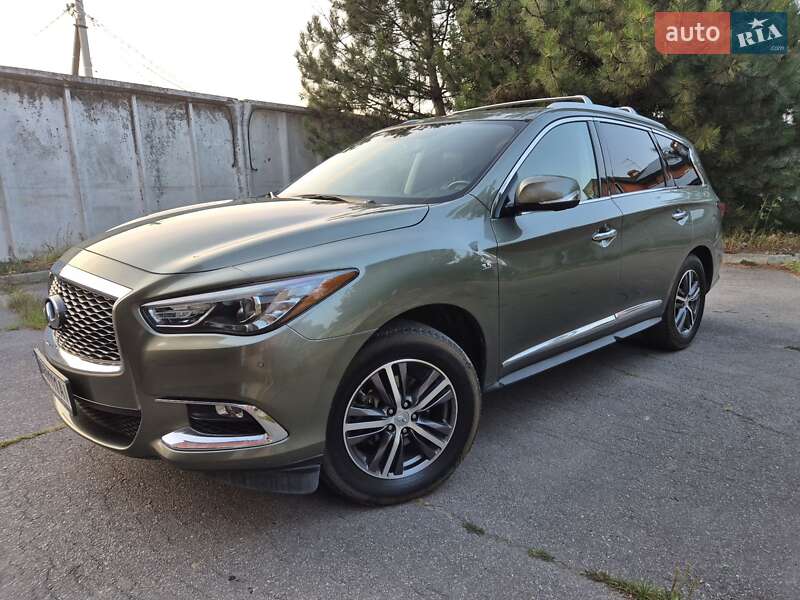 Внедорожник / Кроссовер Infiniti QX60 2017 в Каменском