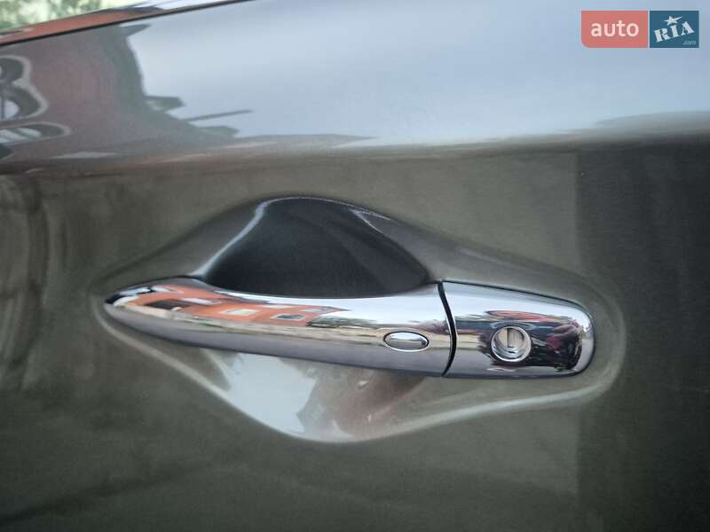 Внедорожник / Кроссовер Infiniti QX60 2017 в Каменском