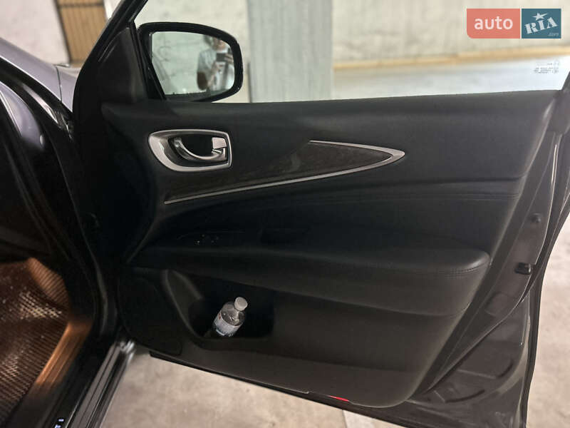 Внедорожник / Кроссовер Infiniti QX60 2014 в Черновцах