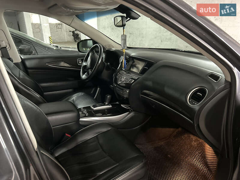 Внедорожник / Кроссовер Infiniti QX60 2014 в Черновцах