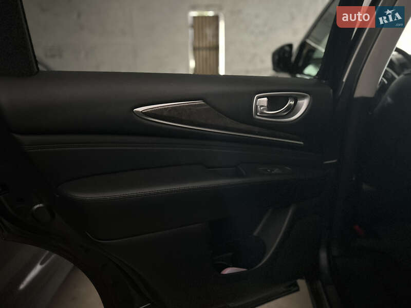 Внедорожник / Кроссовер Infiniti QX60 2014 в Черновцах