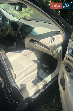 Внедорожник / Кроссовер Infiniti QX60 2013 в 