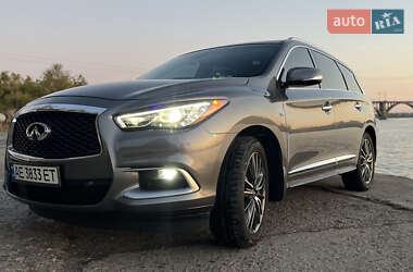 Позашляховик / Кросовер Infiniti QX60 2016 в Дніпрі