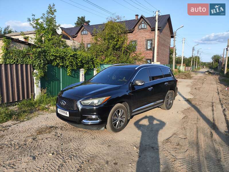 Купе Infiniti QX60 2018 в Ирпене