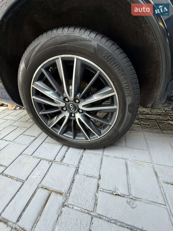 Внедорожник / Кроссовер Infiniti QX60 2017 в Полтаве