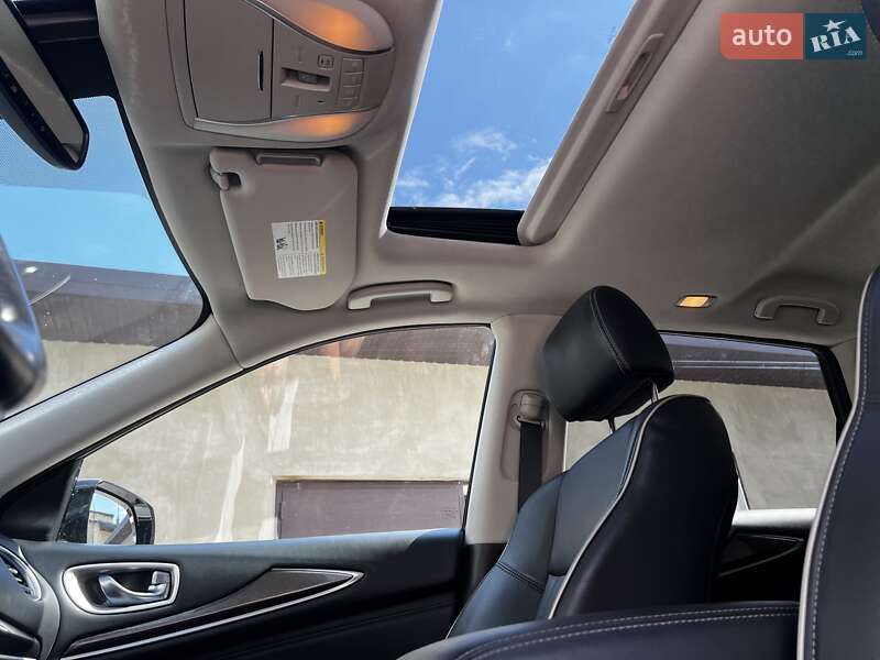 Внедорожник / Кроссовер Infiniti QX60 2017 в Харькове