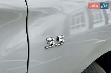Внедорожник / Кроссовер Infiniti QX60 2015 в 