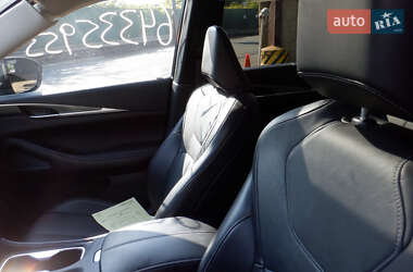 Внедорожник / Кроссовер Infiniti QX60 2022 в 