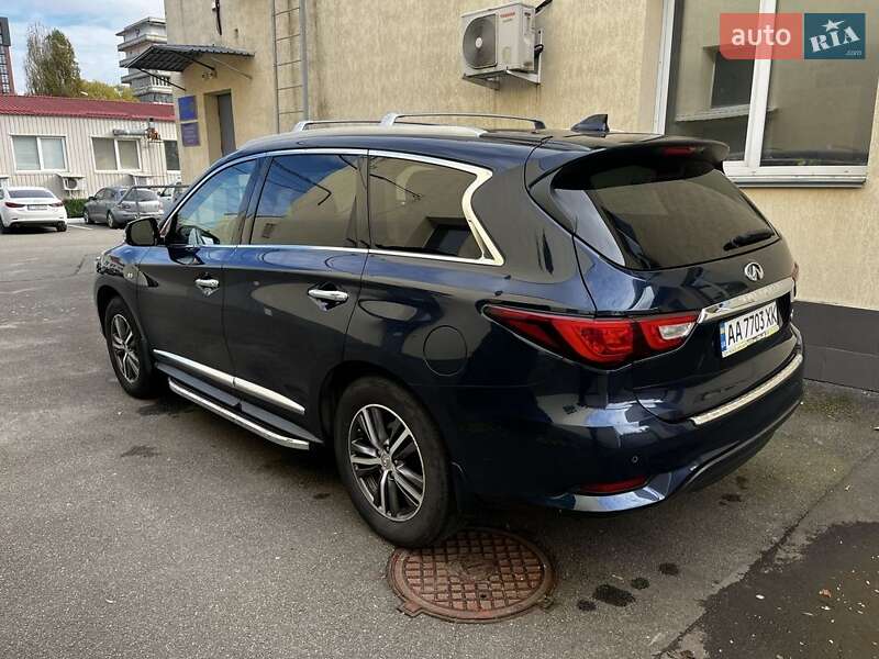 Позашляховик / Кросовер Infiniti QX60 2017 в Києві