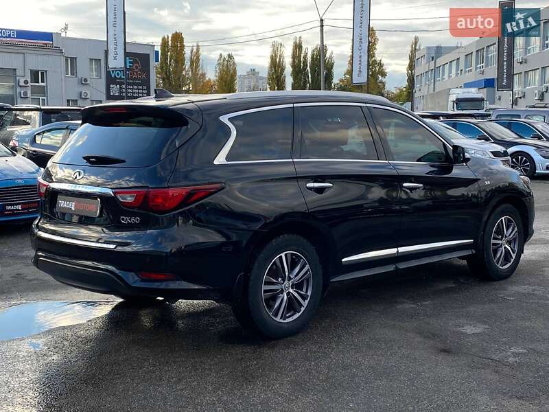 Внедорожник / Кроссовер Infiniti QX60 2017 в Киеве