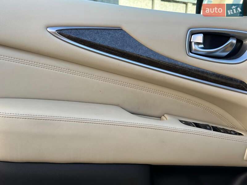 Внедорожник / Кроссовер Infiniti QX60 2015 в Одессе фото 13 Внедорожник / Кроссовер Infiniti QX60 2015 в Одессе