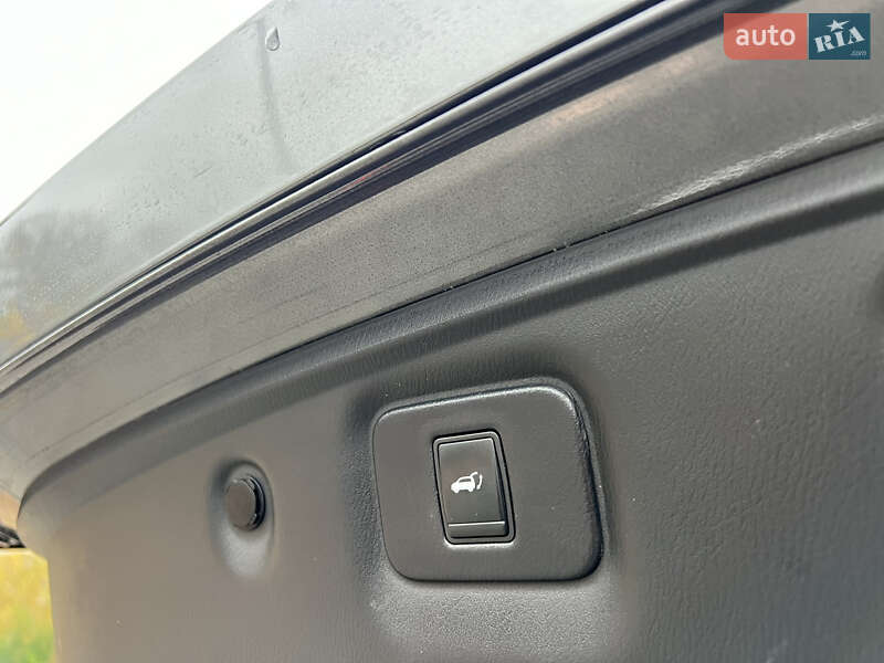 Внедорожник / Кроссовер Infiniti QX60 2017 в Житомире