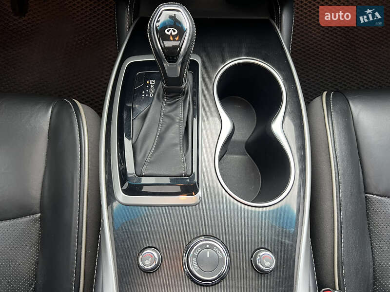 Внедорожник / Кроссовер Infiniti QX60 2017 в Житомире