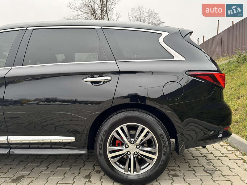 Внедорожник / Кроссовер Infiniti QX60 2016 в Тернополе
