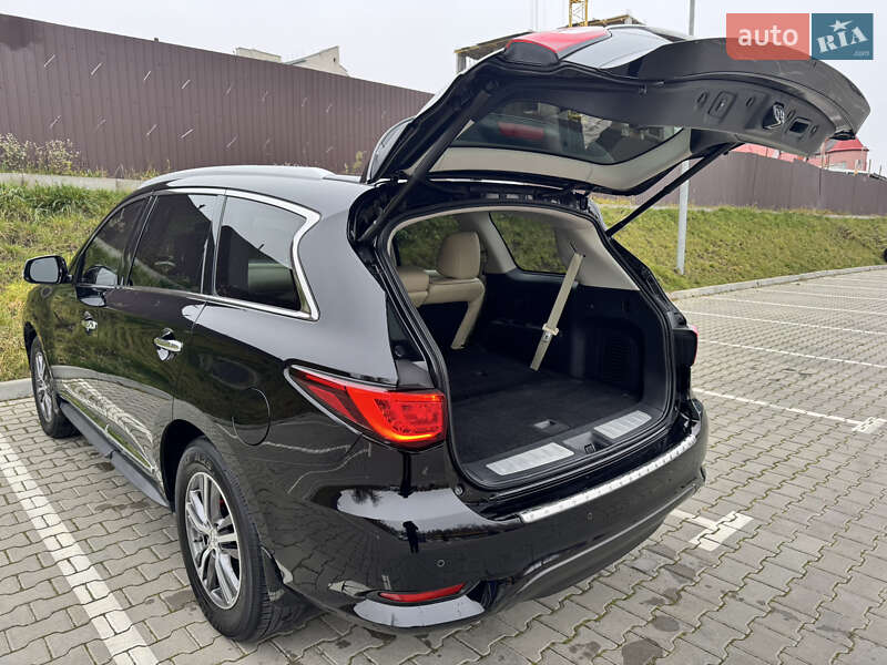 Внедорожник / Кроссовер Infiniti QX60 2016 в Тернополе