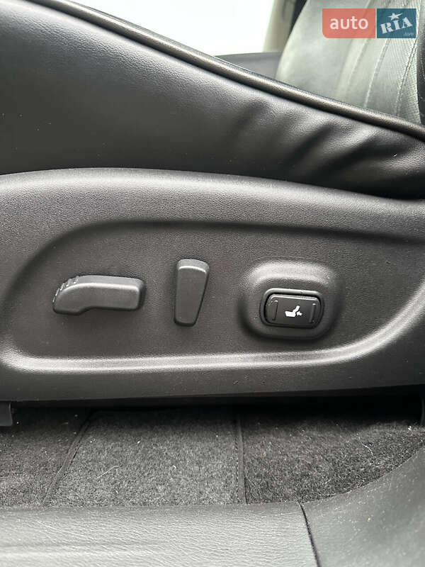 Внедорожник / Кроссовер Infiniti QX60 2019 в Белогородке