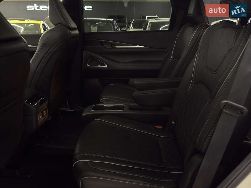 Внедорожник / Кроссовер Infiniti QX60 2024 в Николаеве