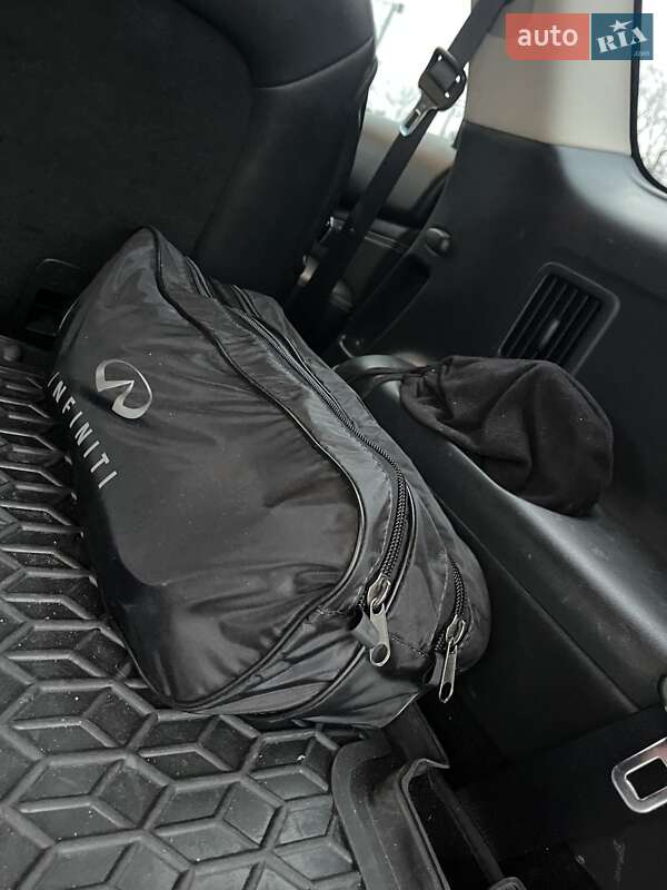 Позашляховик / Кросовер Infiniti QX60 2017 в Києві