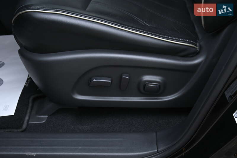 Внедорожник / Кроссовер Infiniti QX60 2020 в Бердичеве