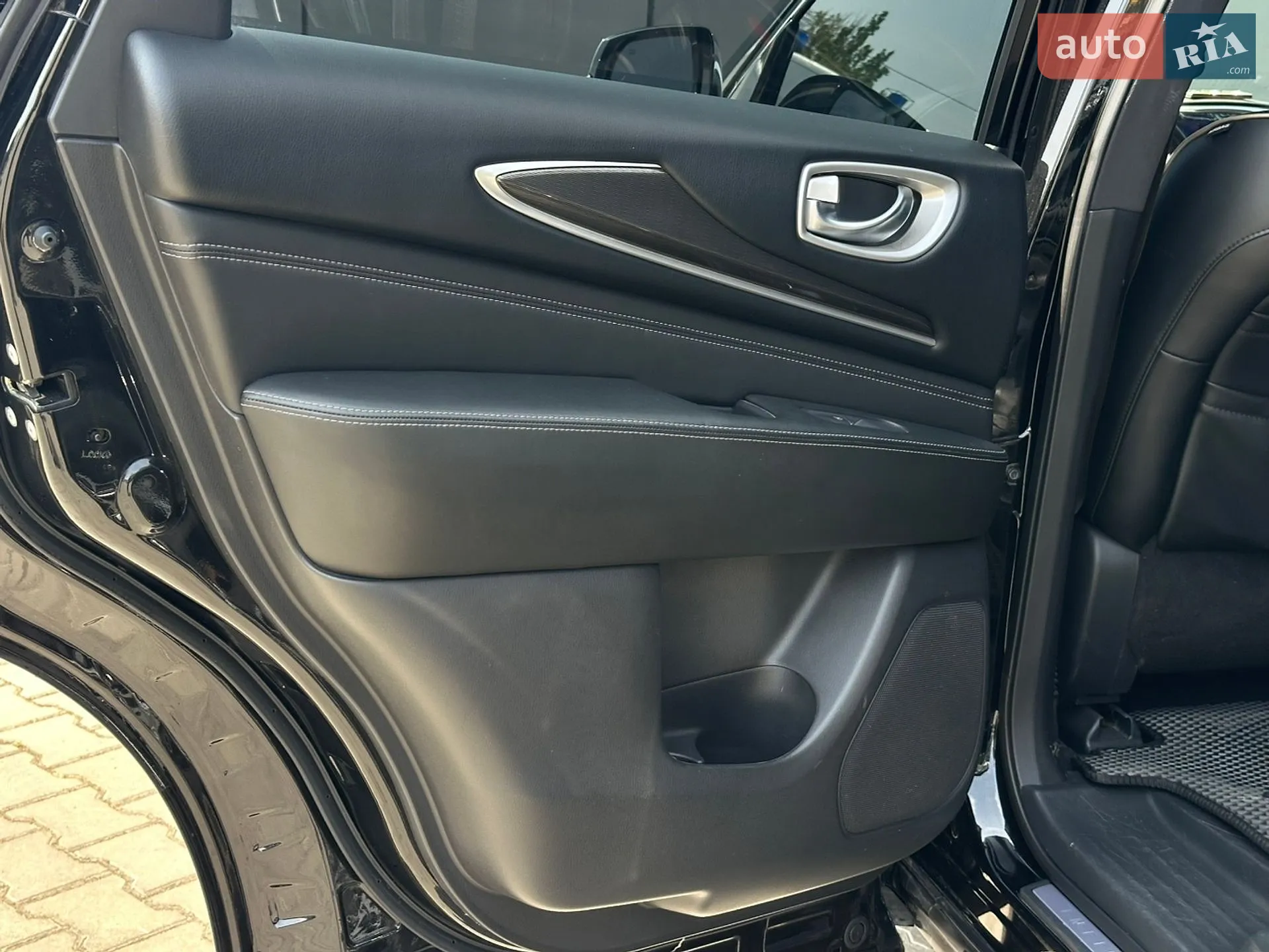 2019 Infiniti QX60 - мініатюра 17