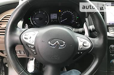 Внедорожник / Кроссовер Infiniti QX70 2014 в Тернополе