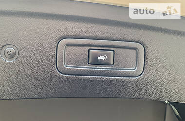 Позашляховик / Кросовер Infiniti QX70 2013 в 