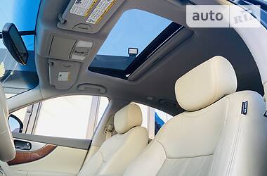 Позашляховик / Кросовер Infiniti QX70 2014 в 