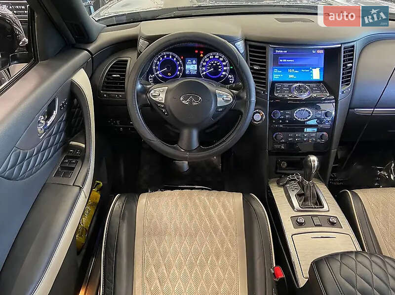 Внедорожник / Кроссовер Infiniti QX70 2016 в Одессе