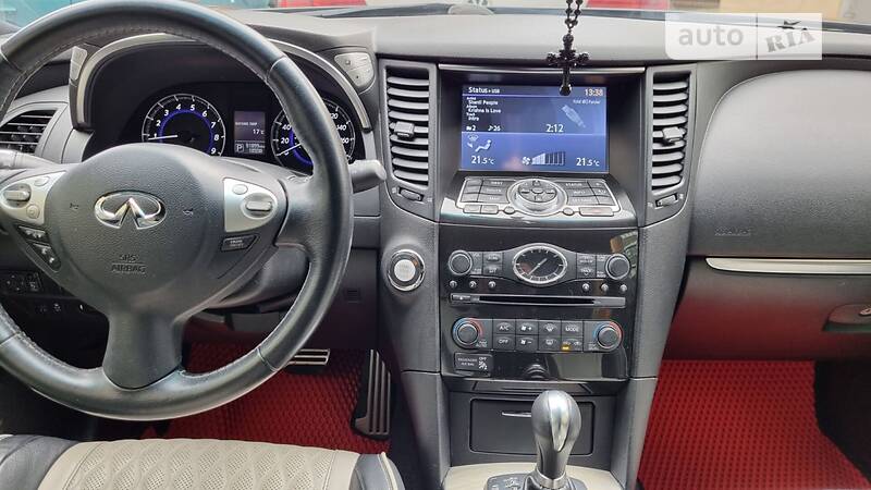 Позашляховик / Кросовер Infiniti QX70 2016 в Хмельницькому фото 70 Позашляховик / Кросовер Infiniti QX70 2016 в Хмельницькому