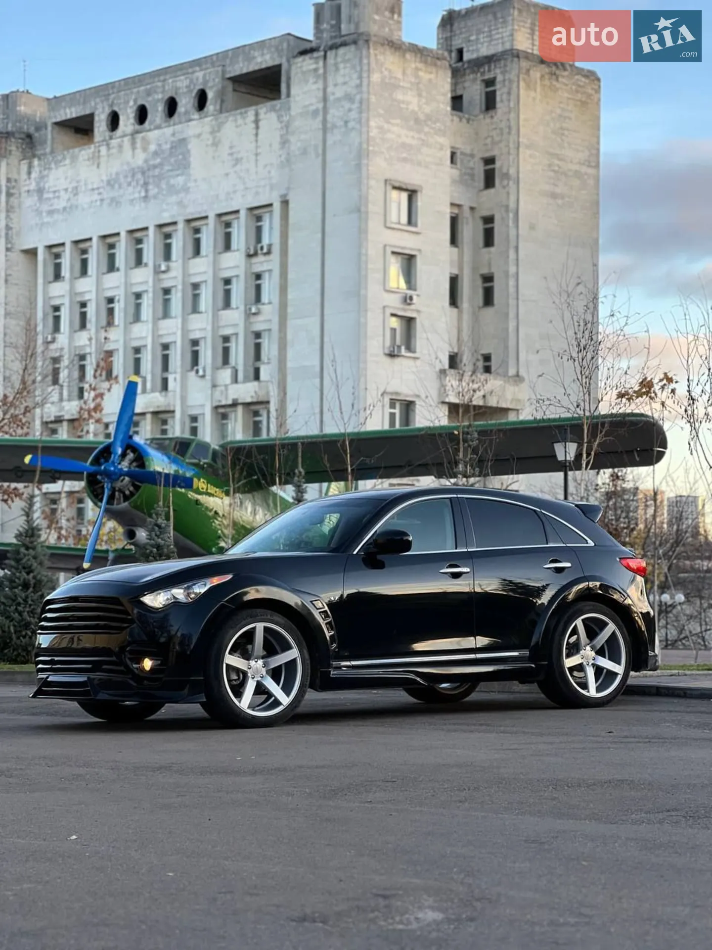 2016 Infiniti QX70 - мініатюра 8