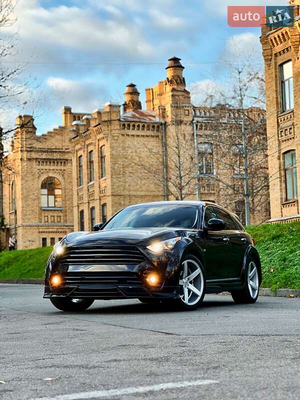 Внедорожник / Кроссовер Infiniti QX70 2016 в Киеве