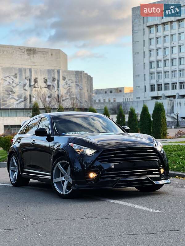 Внедорожник / Кроссовер Infiniti QX70 2016 в Киеве